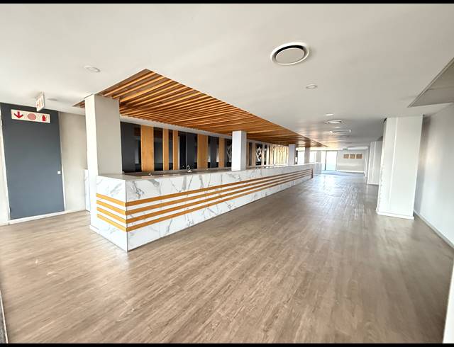1,481M² OFFICE TO LET IN PARKTOWN